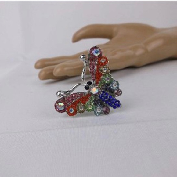 New Dazzling Rhinestone Butterfly Ring size 9 - Picture 3 of 3